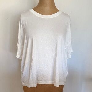 Boody sz M Casual White Women's boxy t shirt top great pre owned‎ condition